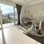 Alojamento de Acomodação e Pequeno-almoço Arte Oliva Grebaštica