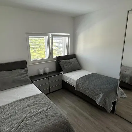 فندق مبيت وإفطار Arte Oliva Grebaštica