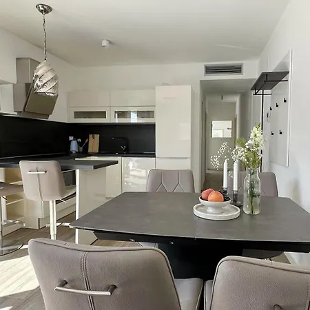 Arte Oliva فندق مبيت وإفطار Grebaštica